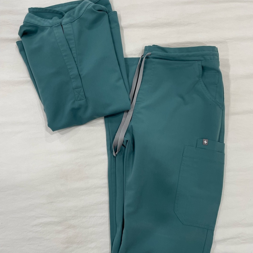 Hydrogreen Figs Scrubs